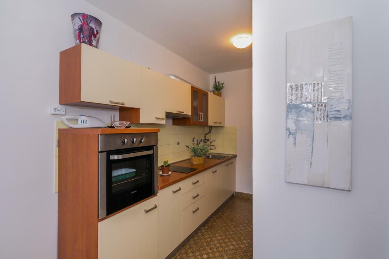 2 Bedroom Apartment/Parking/Market 스플리트 외부 사진