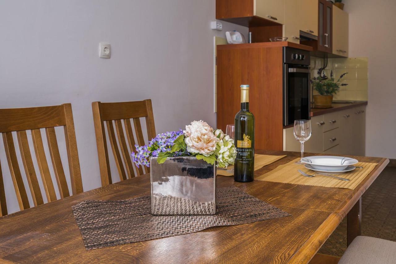 2 Bedroom Apartment/Parking/Market 스플리트 외부 사진